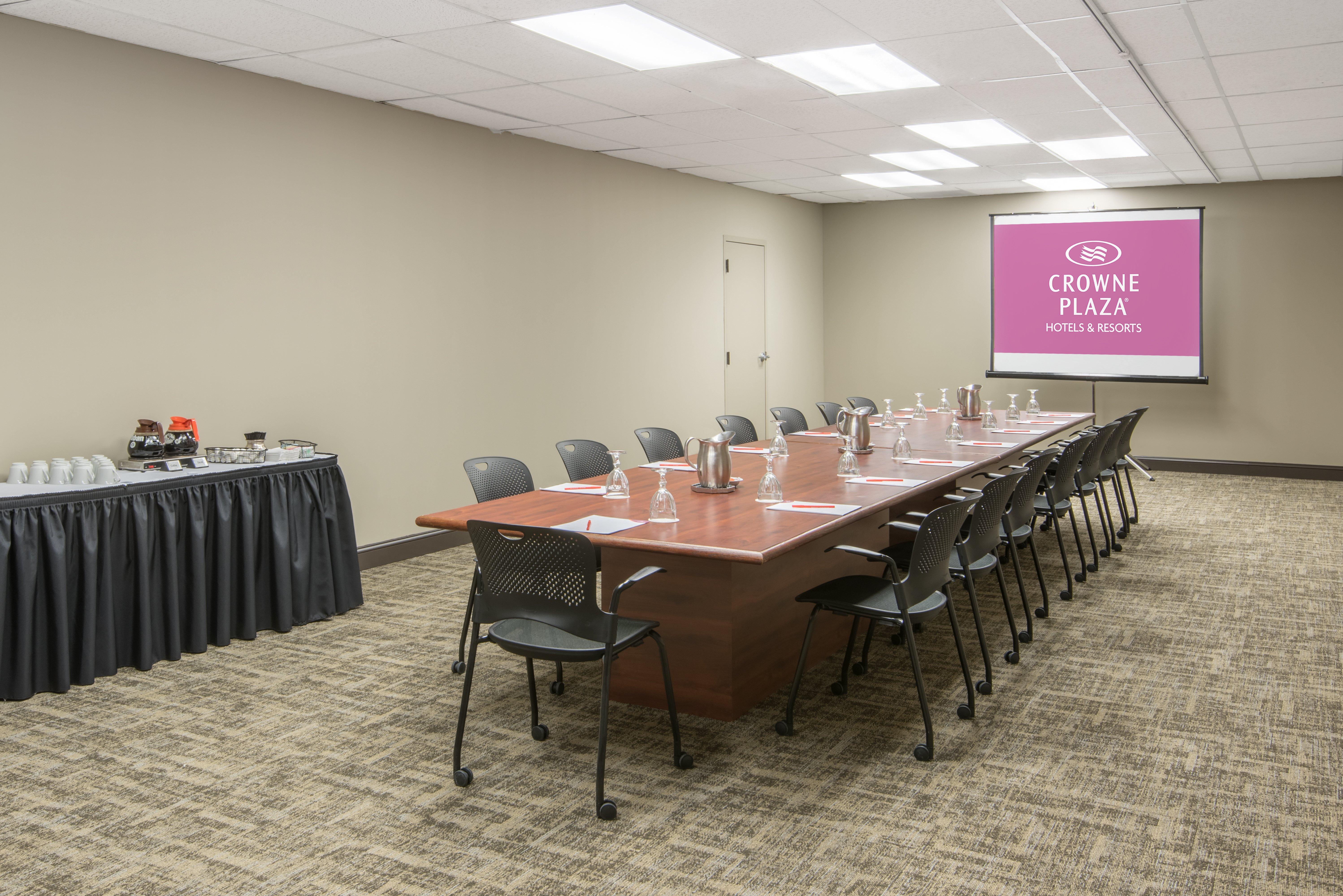 Crowne Plaza Hotel Hickory By Ihg Exterior foto