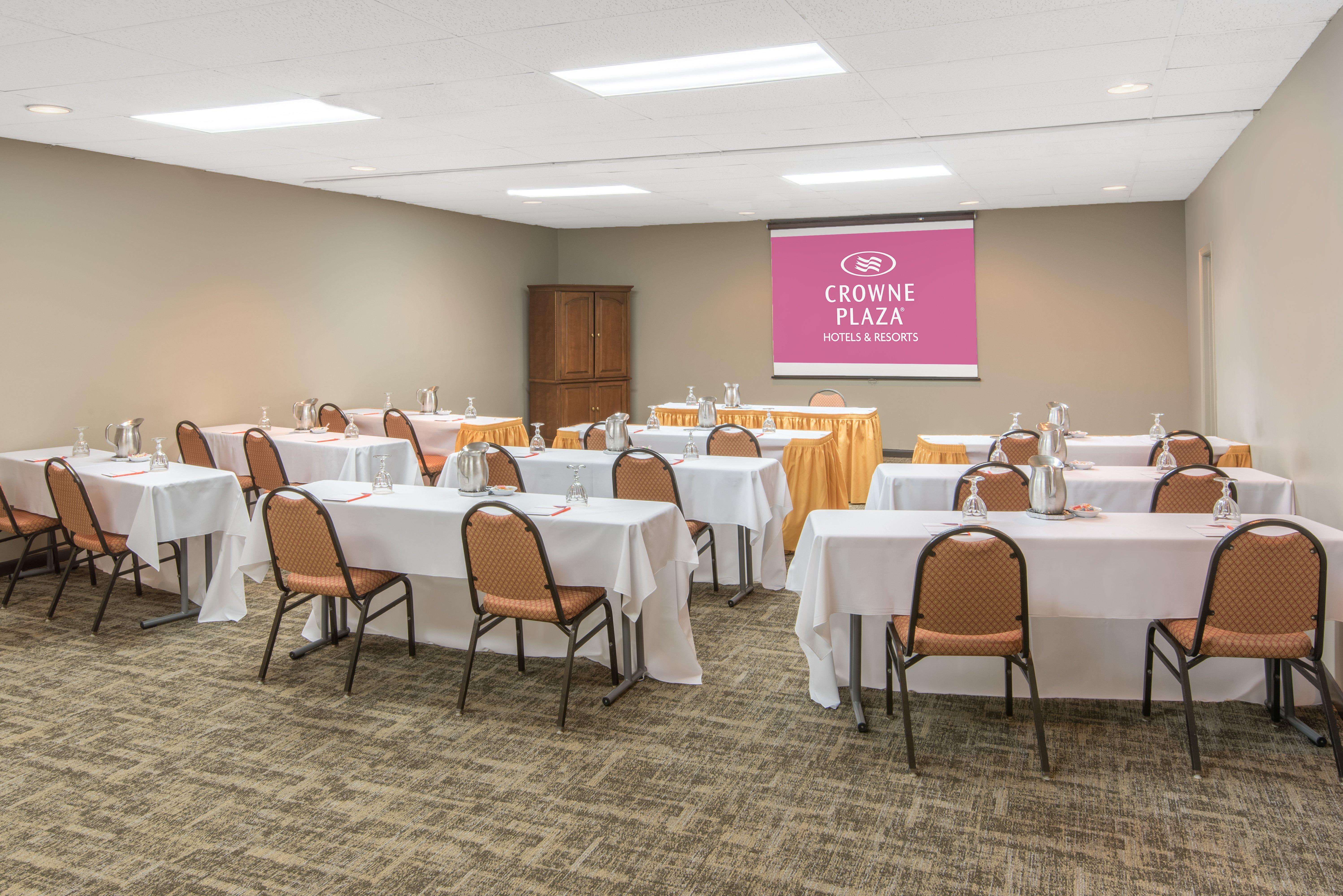 Crowne Plaza Hotel Hickory By Ihg Exterior foto